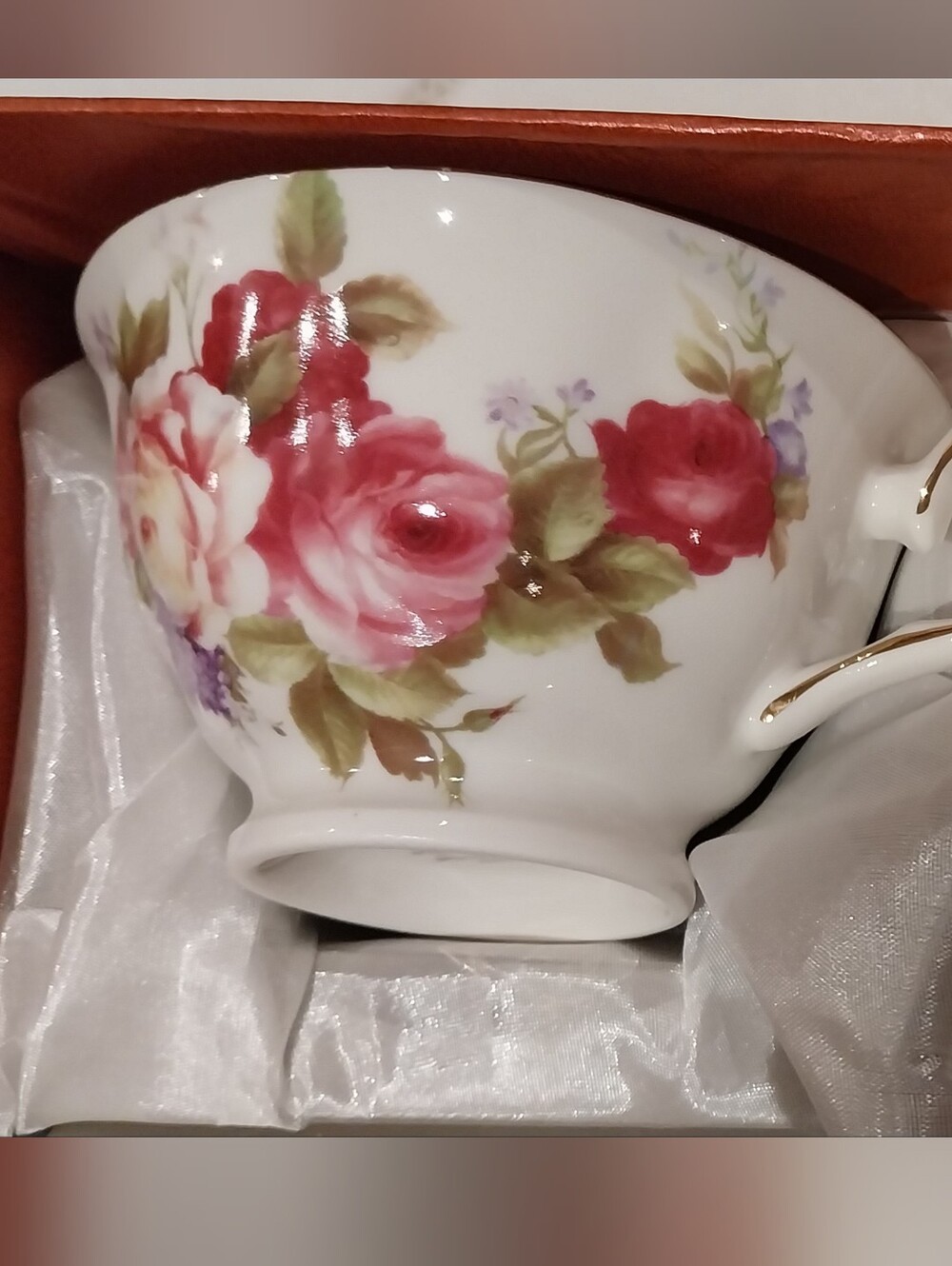 Floral Porcelain Tea Set - Pink Rose Pattern - Picture 4 of 7